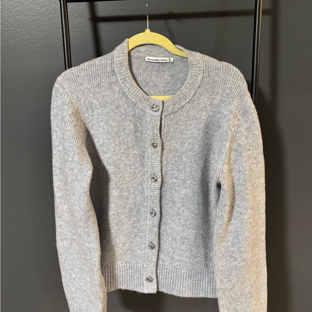 Abercrombie & Fitch Light Gray Women's Cardigan